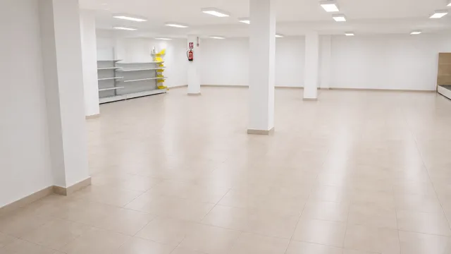 Local comercial industrial en venta en Playa de San Juan, activo ref. L072